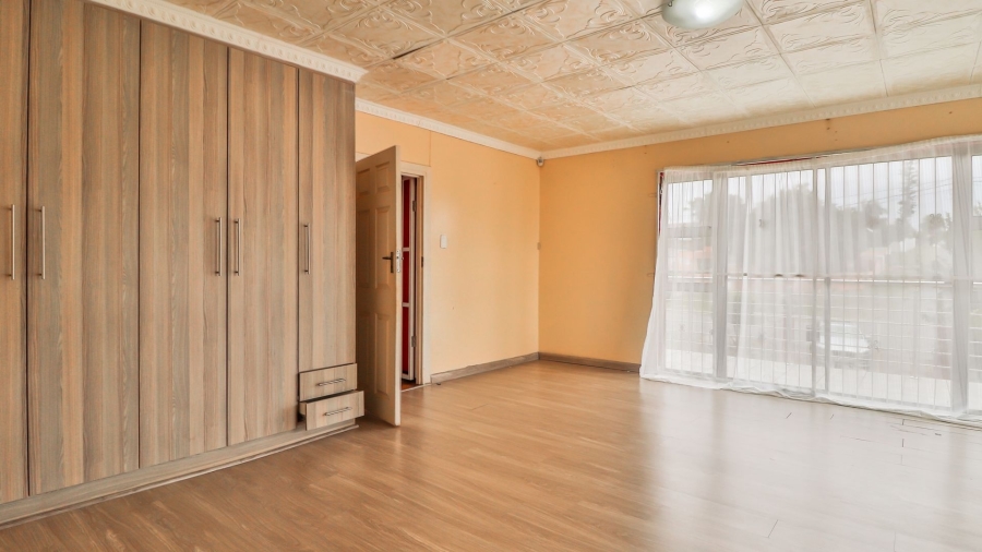 4 Bedroom Property for Sale in Amalinda Eastern Cape